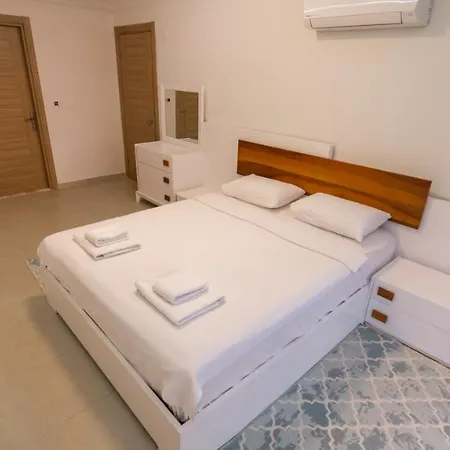 Villa World F2